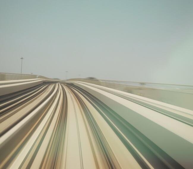 metro-in-dubai-united-arab-emirates